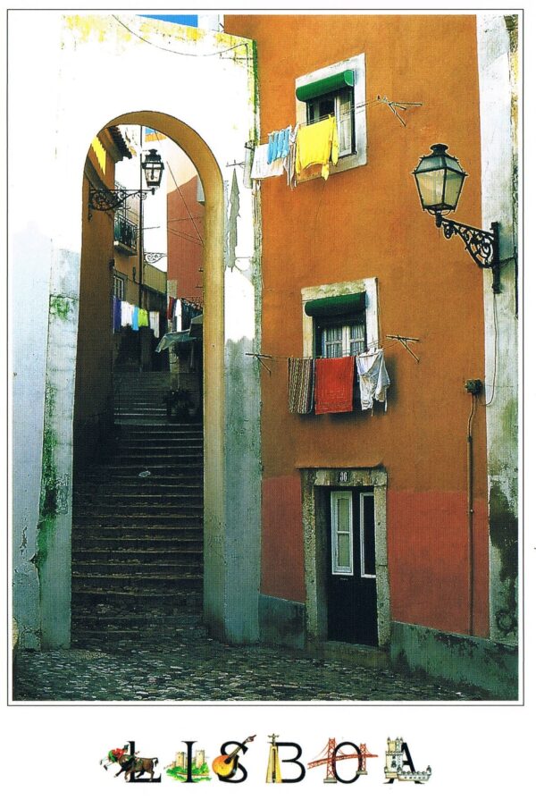 Postal de Papel com Imagem rua e escadaria de Lisboa